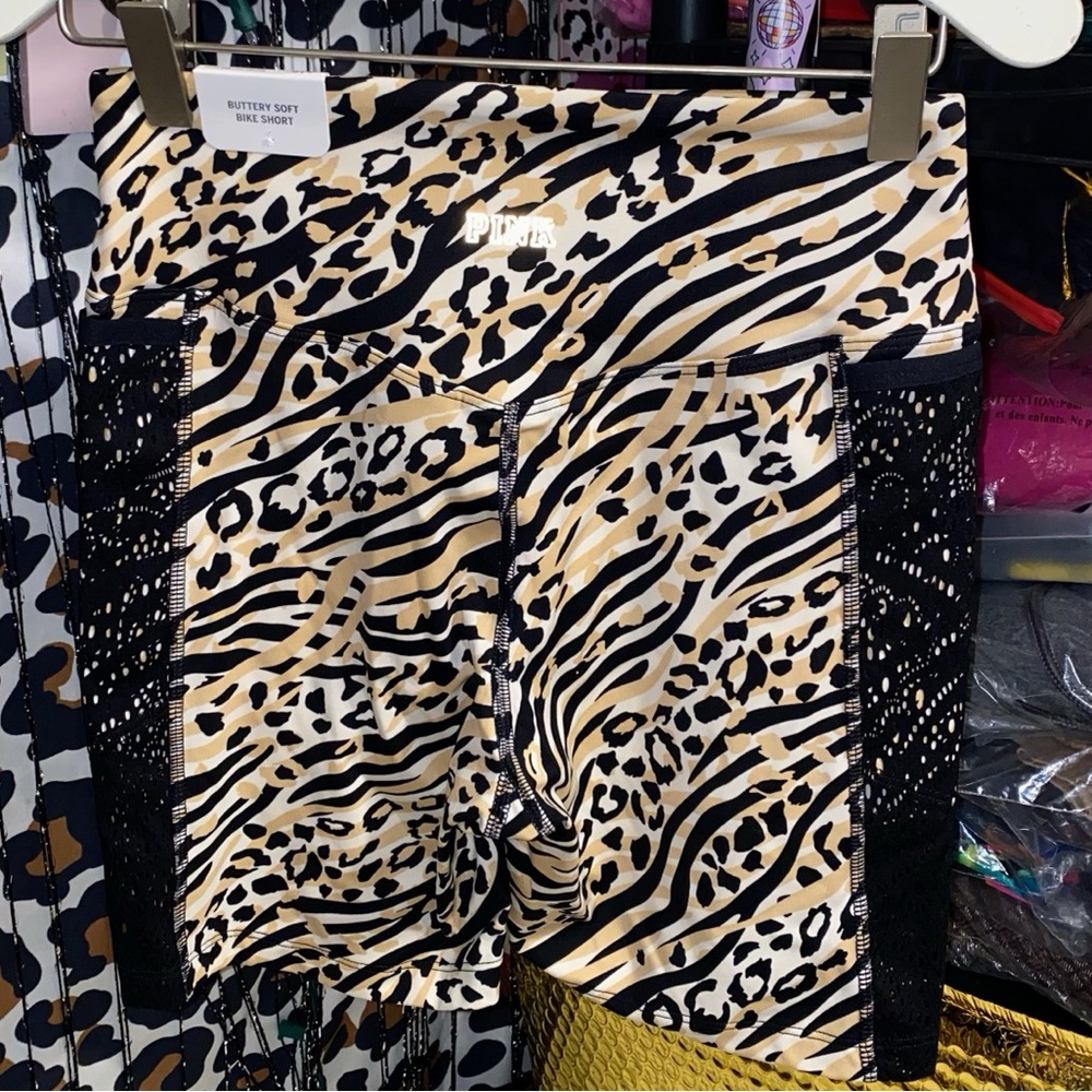 VICTORIA SECRET PINK BUTTERY SOFT LEOPARD PRINT BIKER SHORTS
